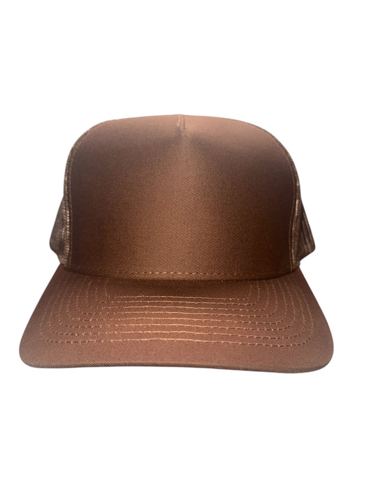 BROWN 5-PANEL TRUCKER HAT