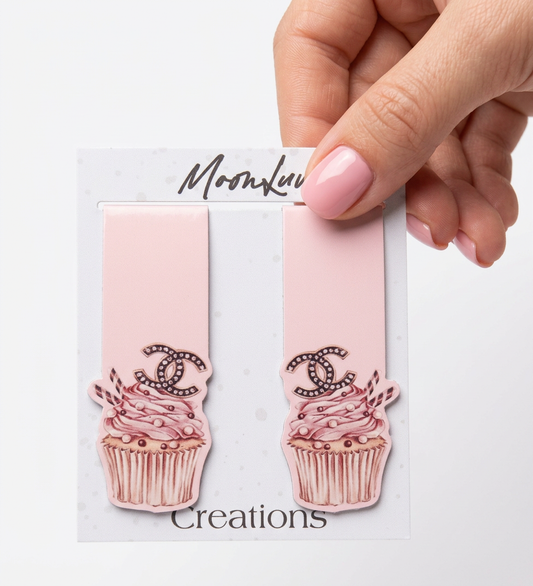 SASSY FUN FASHION MAGNET BOOKMARK