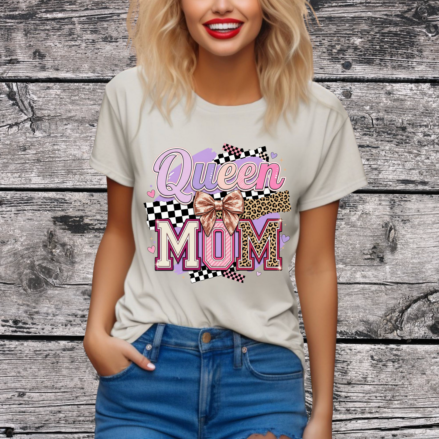 QUEEN MOM RETRO T-SHIRT