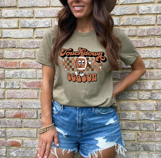 RETRO TOUCHDOWN FOOTBALL SEASON T- SHIRT